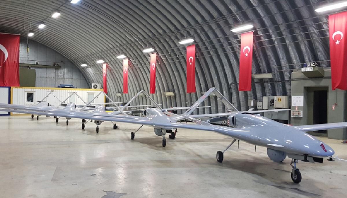 Перед обострением в Карабахе Азербайджан массово скупал турецкую военную технику Перед обострением в Карабахе Азербайджан массово скупал турецкую военную технику