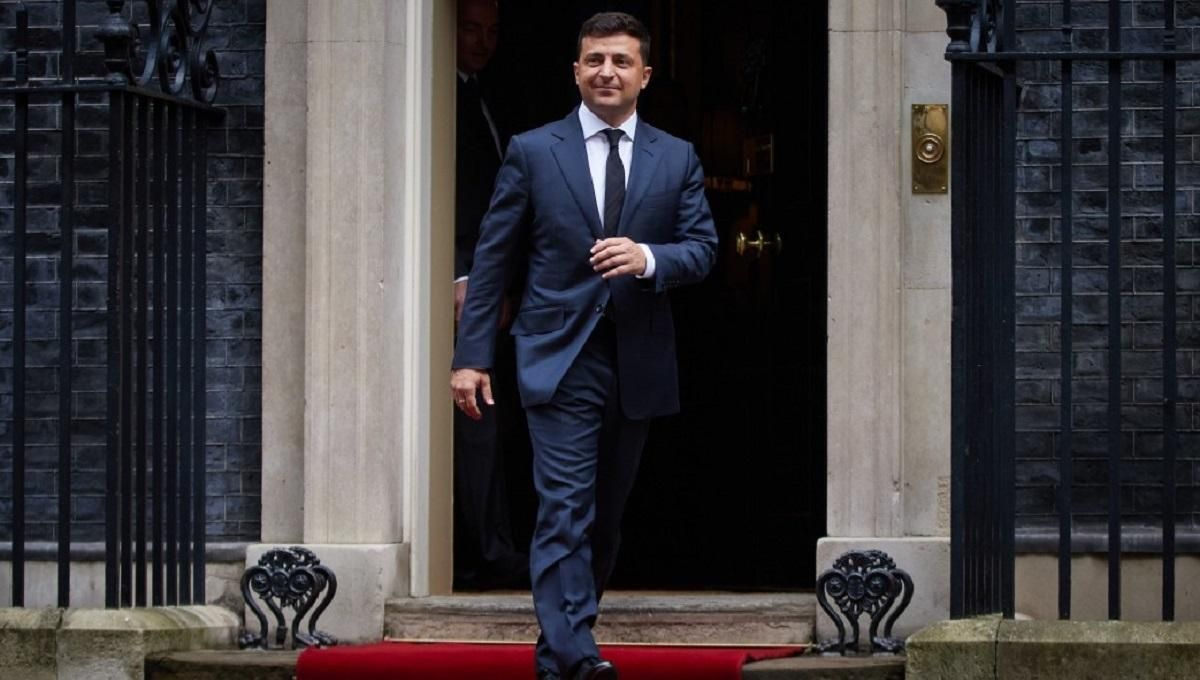 Зеленський пояснив, як Татаров, причетний до побиття майданівців, опинився в його Офісі Зеленський пояснив, як Татаров, причетний до побиття майданівців, опинився в його Офісі