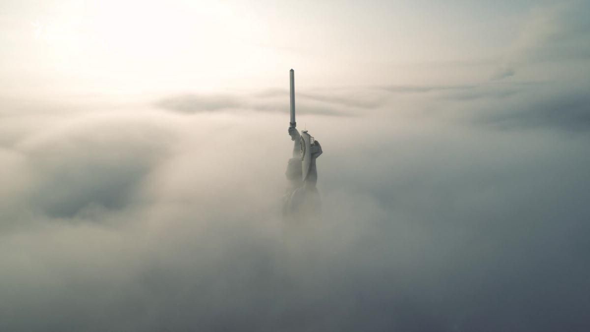 Київ опинився у тумані, який сприяє забрудненню повітря