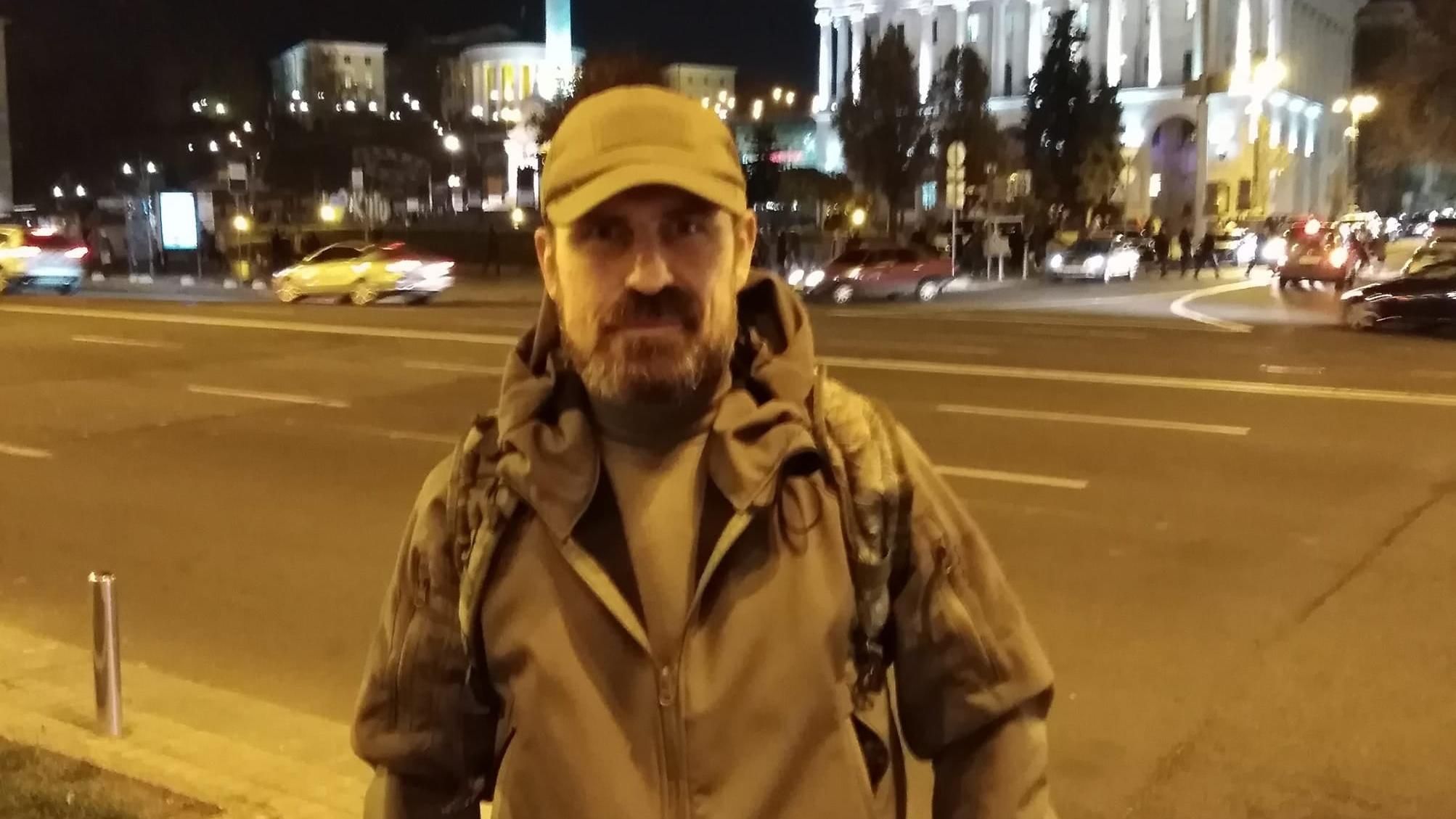 Фронтовик ООС Микитенко підпалив себе на Майдані в Києві: які його мотиви, що відомо про стан