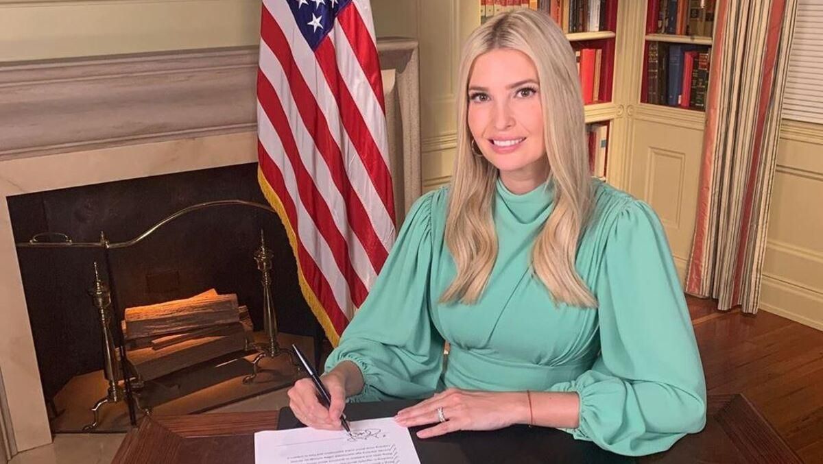 У білій сукні: Іванка Трамп показала бездоганний образ – фото