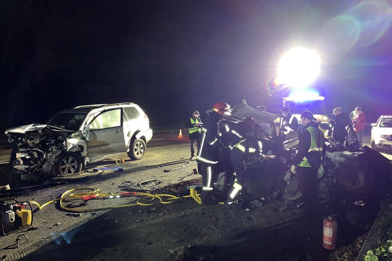 Екс-заместитель военного прокурора попал в ДТП: погибли 2 человека Екс-заместитель военного прокурора попал в ДТП: погибли 2 человека