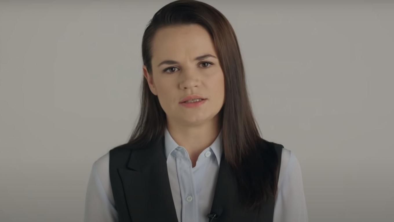 Тихановська закликала не пускати невідомих у балаклавах до студентів Тихановська закликала не пускати невідомих у балаклавах до студентів