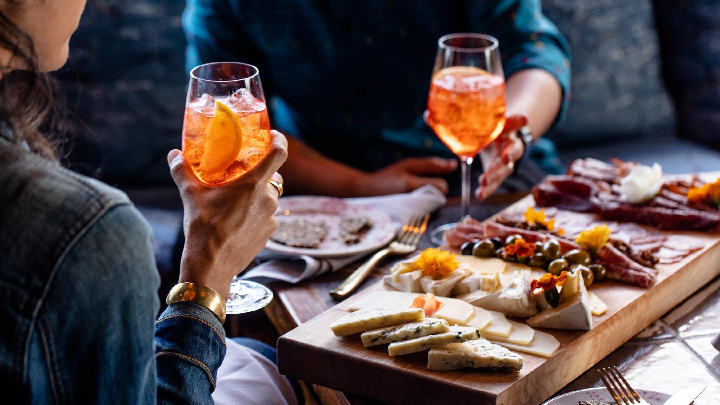 Nemiroff Spritz: рецепт приготовления твиста коктейля Aperol Spritz