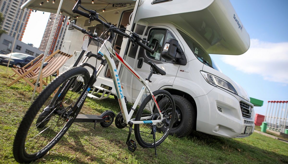 Житель столицы стал победителем акции "Путешествуй везде" и выиграл дом на колесах Житель столицы стал победителем акции "Путешествуй везде" и выиграл дом на колесах