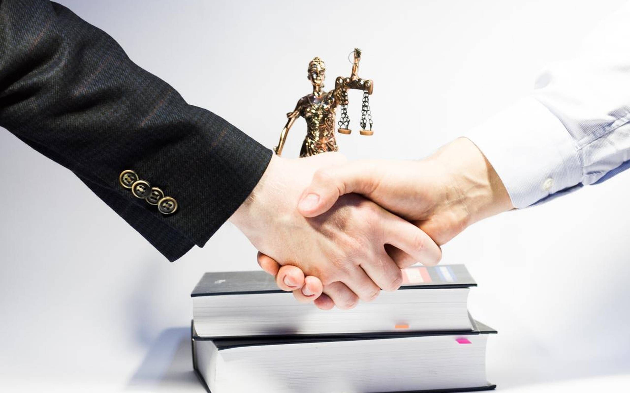 У Голосі хочуть заборонити топчиновникам брати на поруки корупціонерів У Голосі хочуть заборонити топчиновникам брати на поруки корупціонерів