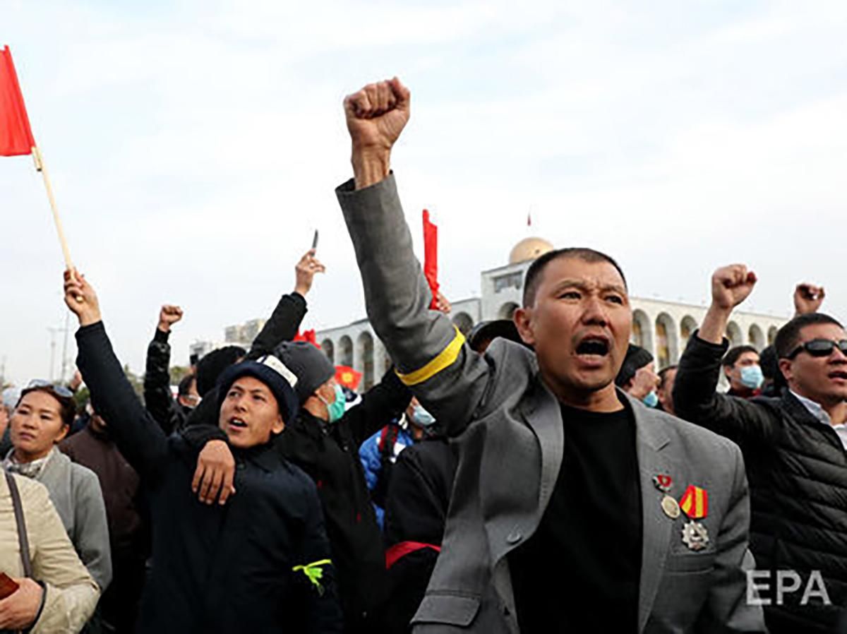 Парламент Киргизстану скасував режим надзвичайного стану у Бішкеку