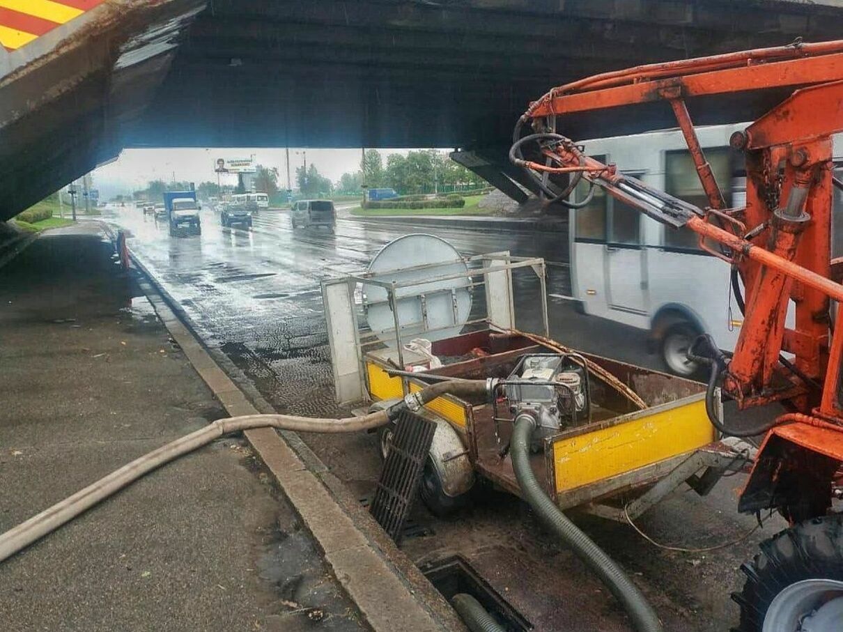 Киев затопило из-за сильных дождей 17 октября 2020: фото, видео Киев затопило из-за сильных дождей 17 октября 2020: фото, видео