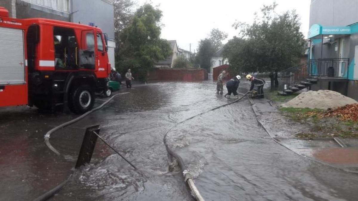 Негода в Білій Церкві 17.10.2020: підтоплені будинки – фото Негода в Білій Церкві 17.10.2020: підтоплені будинки – фото