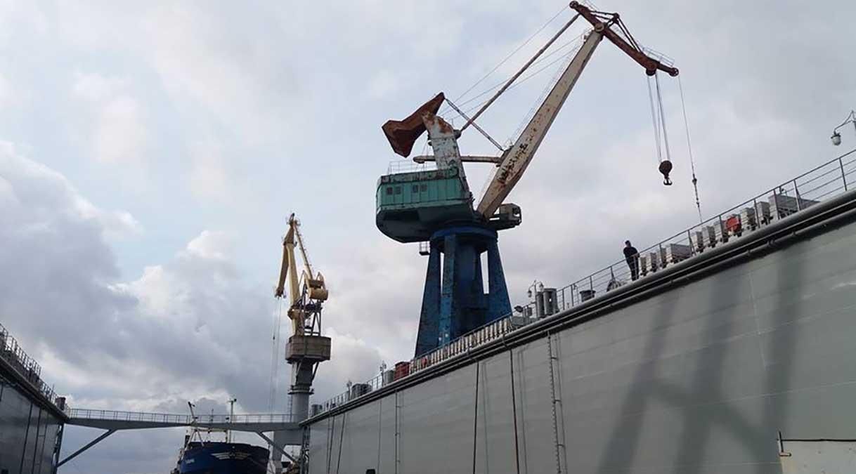 Херсонський завод побудує плавучий причал для ВМС України: вартість