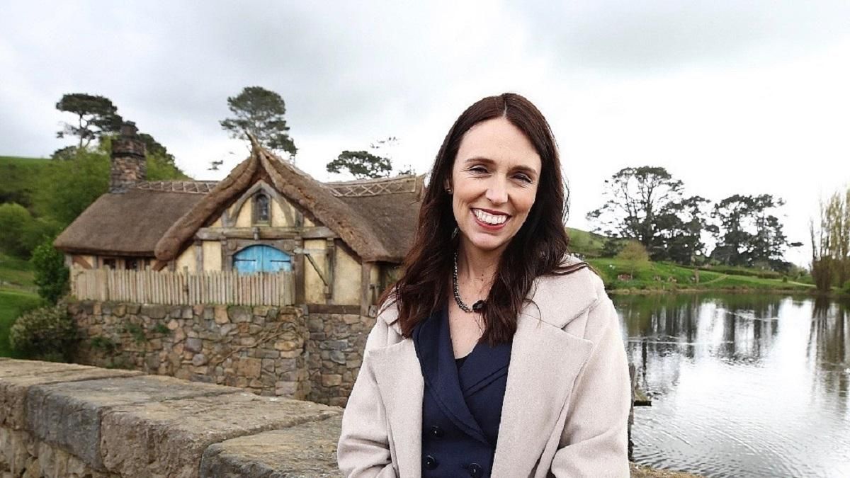 Как "Слуга народа": Лейбористская партия получит монобольшинство в парламенте Новой Зеландии