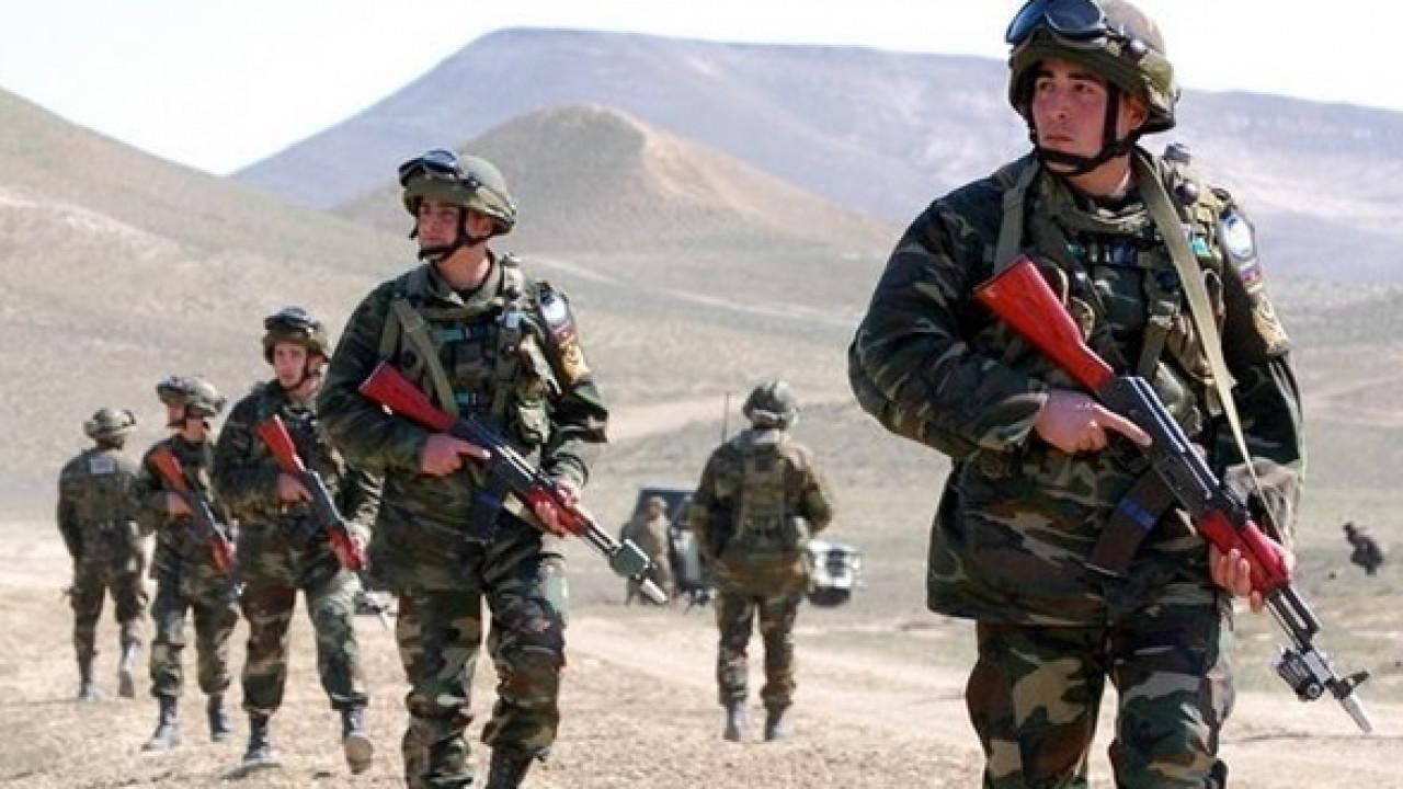 Война в Карабахе: Азербайджан взял под контроль исторический мост – видео