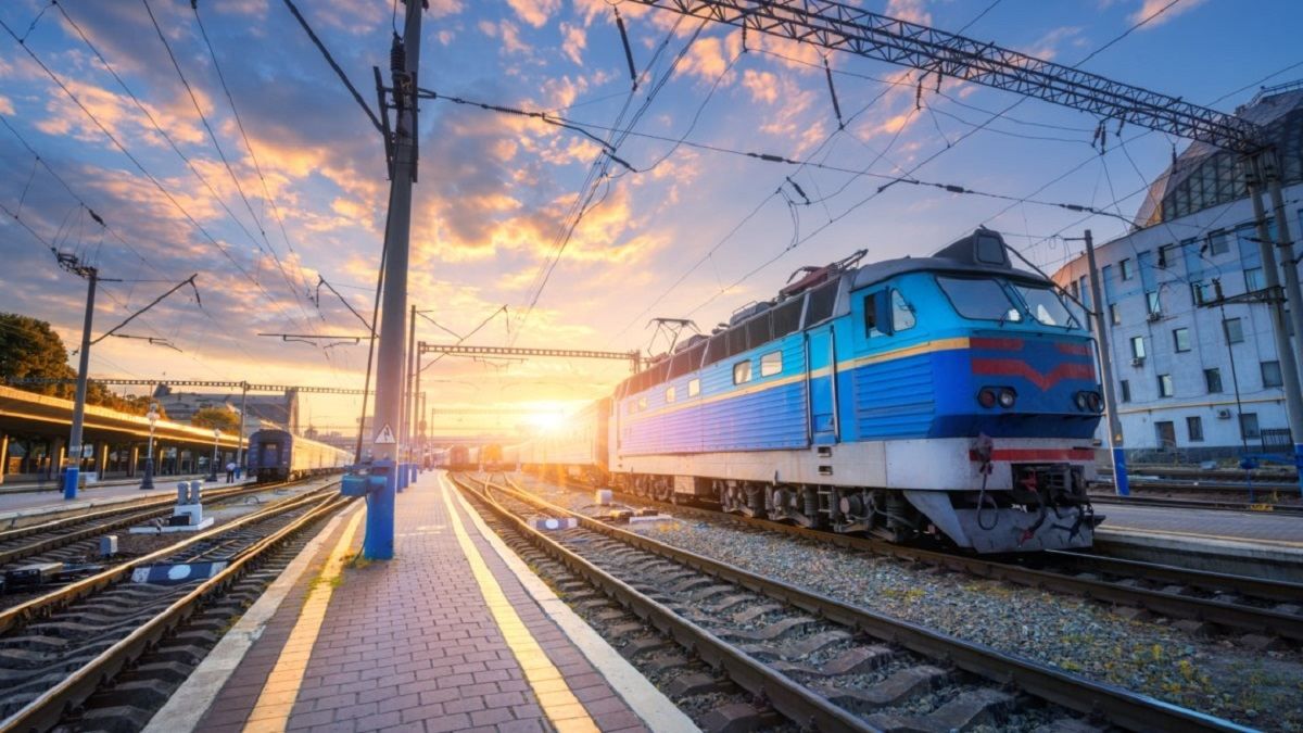 Укрзалізниця закриває продаж квитків у Хмельницькому, Тернополі й Івано-Франківську