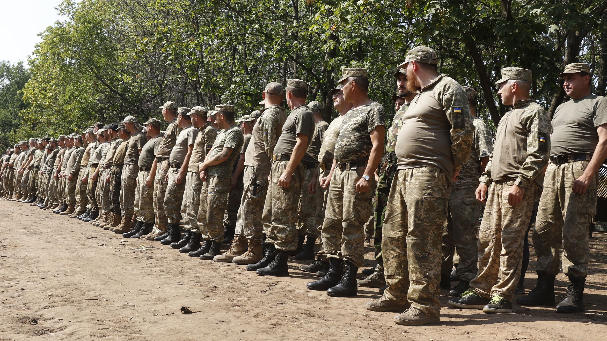 Почему украинская армия не идет в наступление на Донбассе: объяснение СНБО