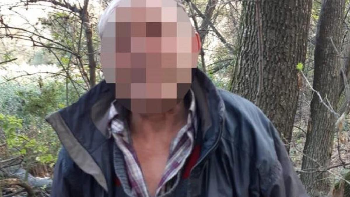 У Києві в черзі за їжею постраждав безхатько У Києві в черзі за їжею постраждав безхатько