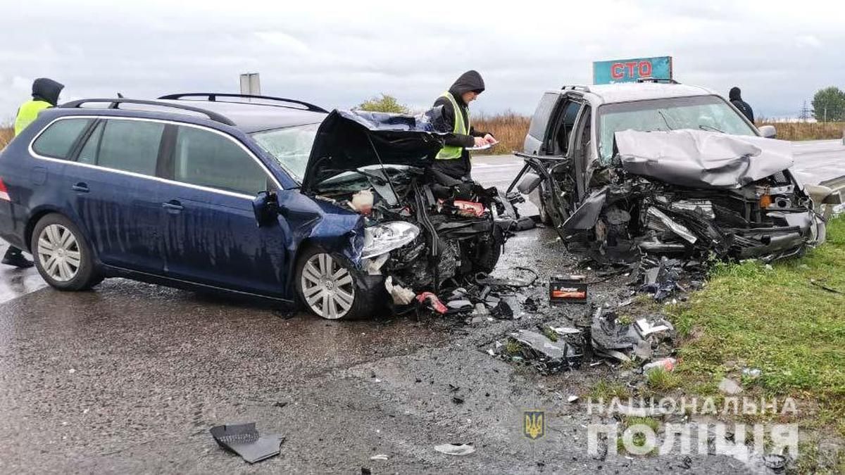 В Ровенской области в ДТП погибла женщина, которую везли в роддом