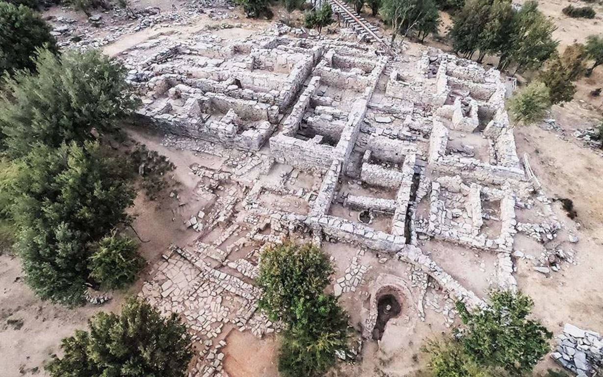 На Криті знайшли стародавній палац зі скарбами