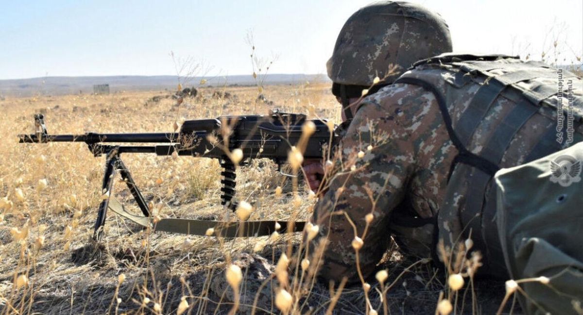 Вірменія та Азербайджан продовжують бойові дії в Нагірному Карабасі Вірменія та Азербайджан продовжують бойові дії в Нагірному Карабасі