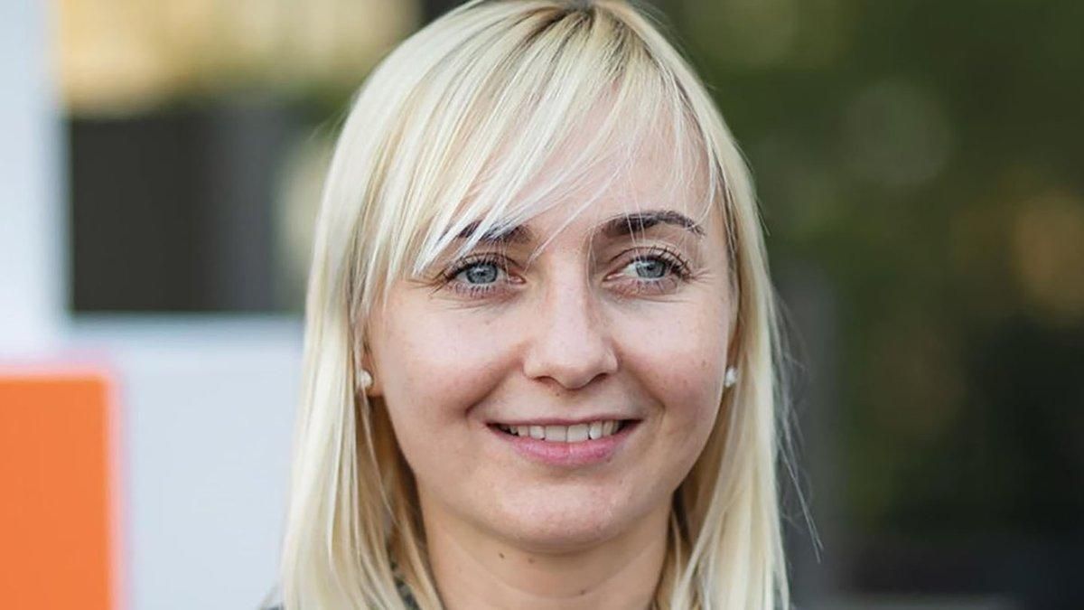 Устинова прокомментировала слова Зеленского по смертности от COVID-19 Устинова прокомментировала слова Зеленского по смертности от COVID-19