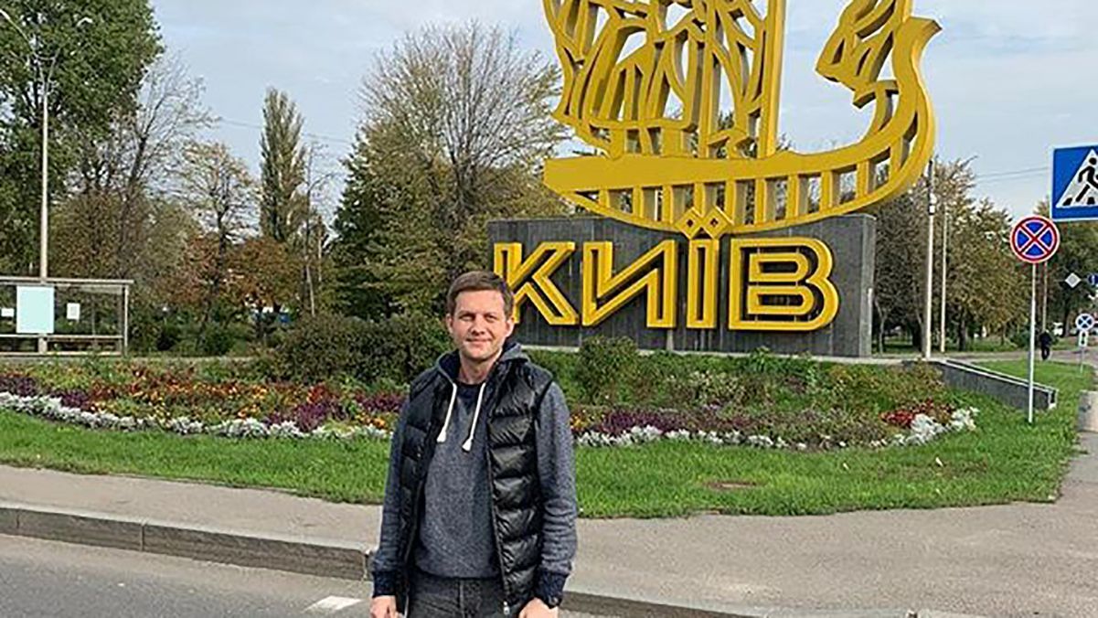 Російський пропагандист Корчевніков у жовтні 2020 знову приїхав до України: відвідав Київ і політав на вертольоті – фото