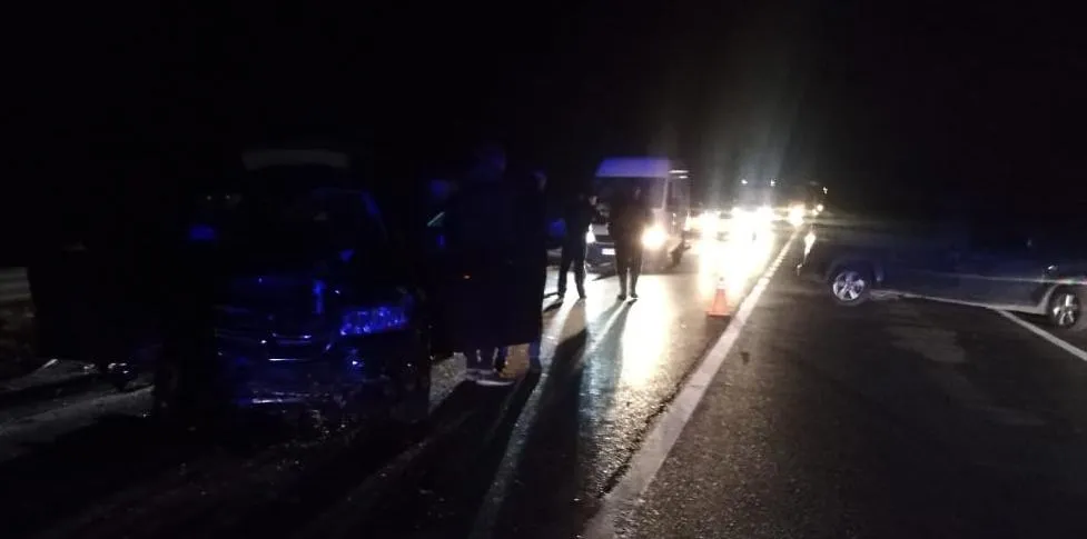 Смертельна ДТП на трасі Київ – Чоп: загинуло подружжя – фото Смертельна ДТП на трасі Київ – Чоп: загинуло подружжя – фото