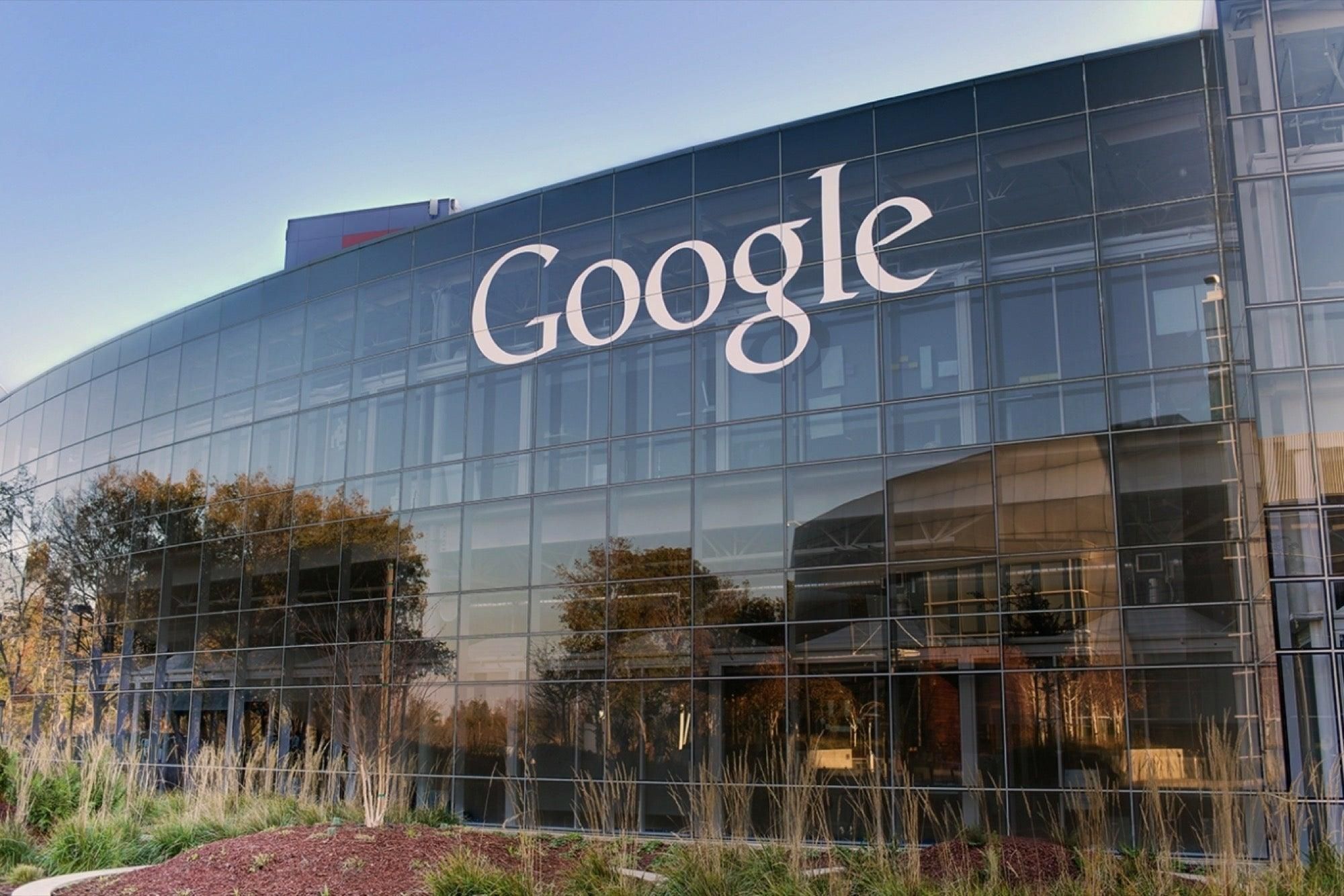 США подала иск против Google за монополизации рынка