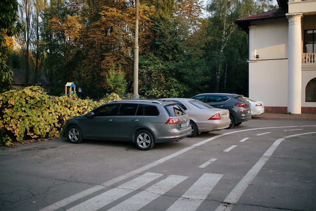 Частину території та автомобільної дороги ВДНГ хочуть незаконно забрати до приватної власності