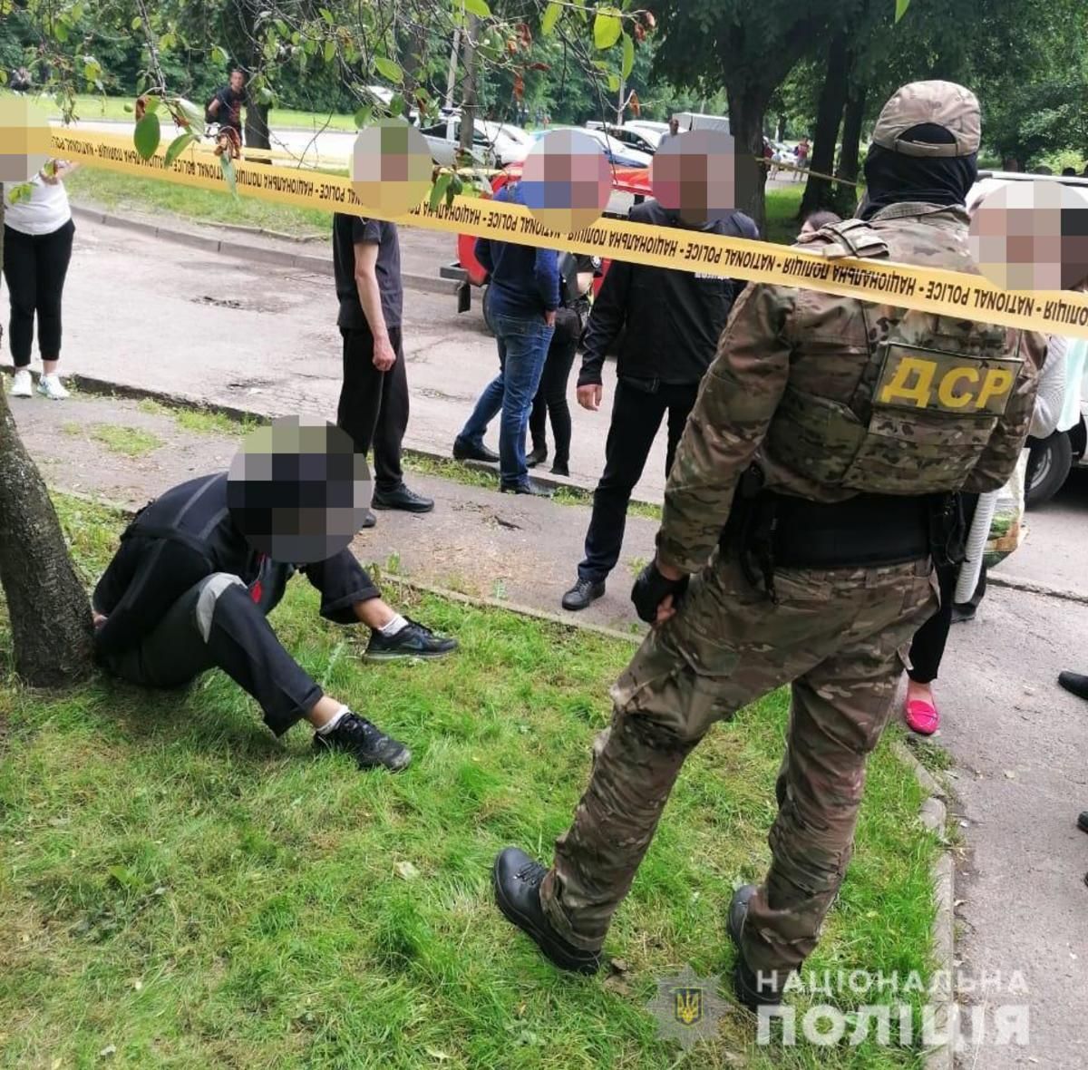 Напали і забрали 3,5 мільйона гривень: у Львові судитимуть грабіжників Напали і забрали 3,5 мільйона гривень: у Львові судитимуть грабіжників