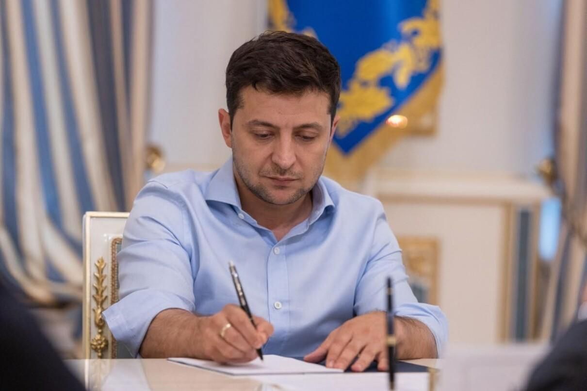 Зеленский подписал закон о разведке: что он предусматривает