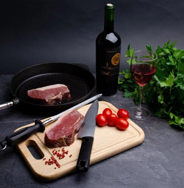 Вино доповнить страви з м’яса Вино доповнить страви з м’яса