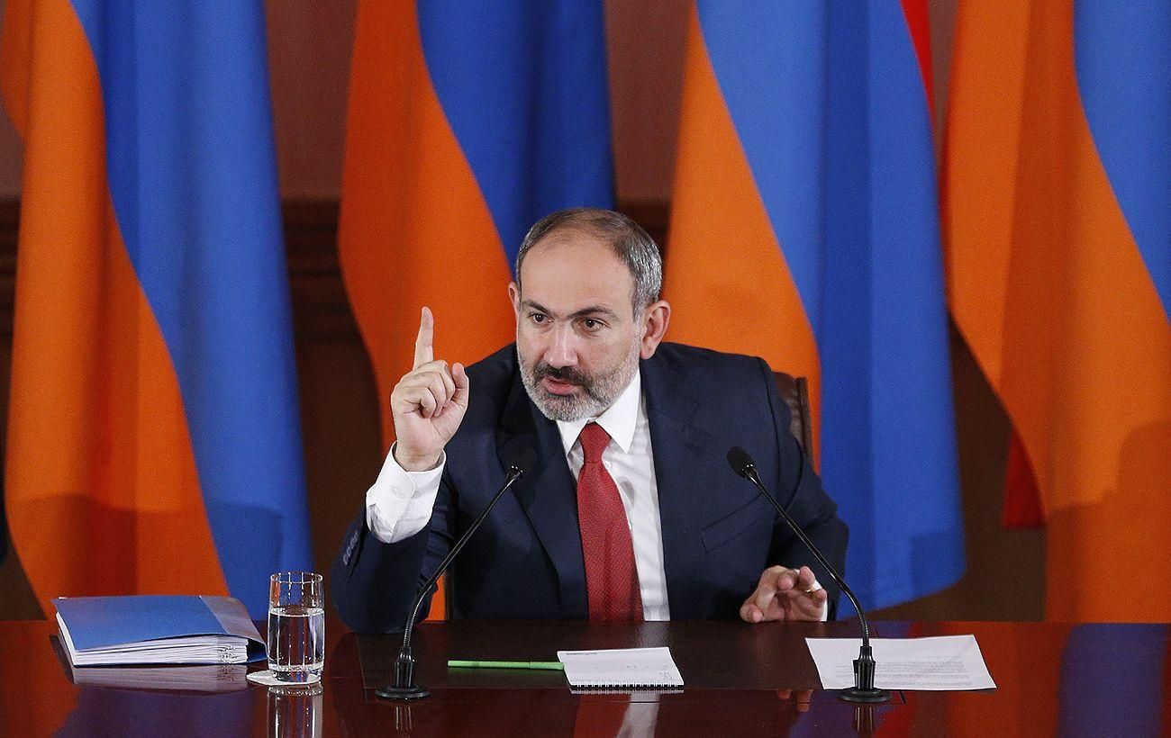 Прем'єр Вірменії закликав народ до зброї, щоб боротися до кінця