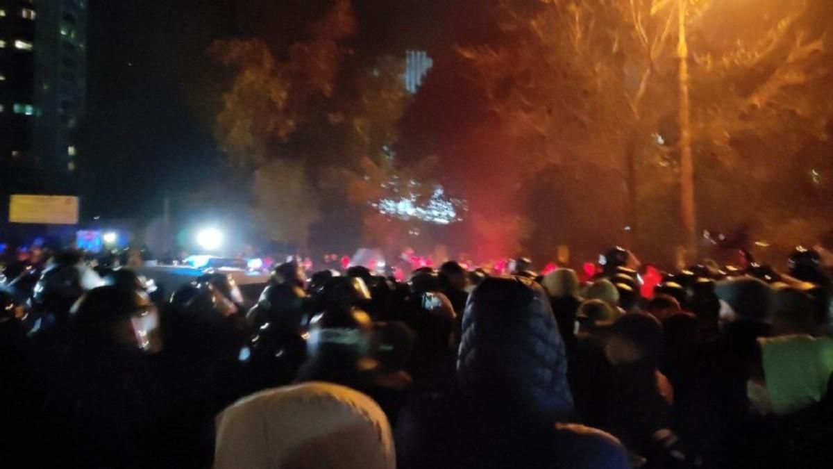 Справа Шеремета: чоловіку під судом стало зле через дії поліцейських Справа Шеремета: чоловіку під судом стало зле через дії поліцейських