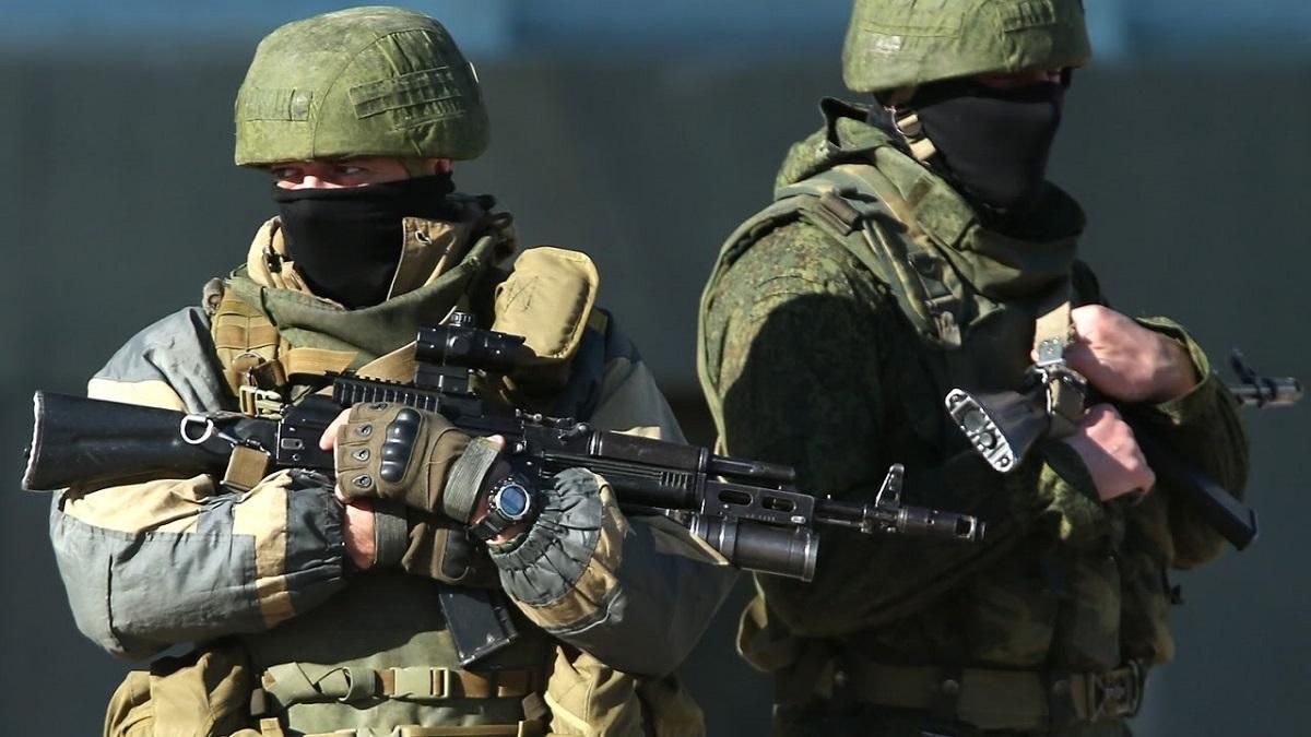 Скільки військових і техніки Росія перекинула в окупований Крим