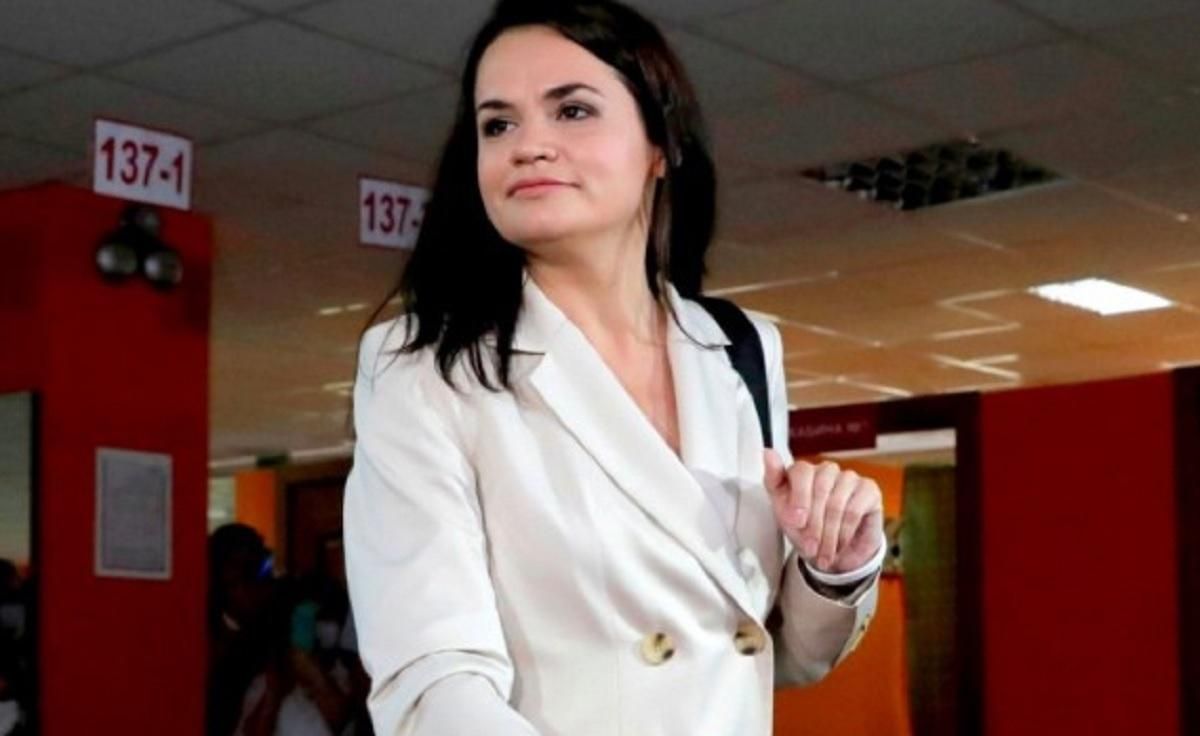 Тихановська объяснила поддержку Лукашенко силовиками, чиновниками Тихановська объяснила поддержку Лукашенко силовиками, чиновниками