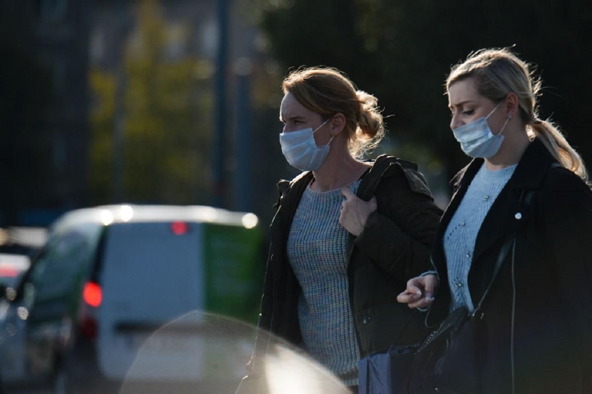 Польша вводит полный локдаун из-за COVID-19 Польша вводит полный локдаун из-за COVID-19