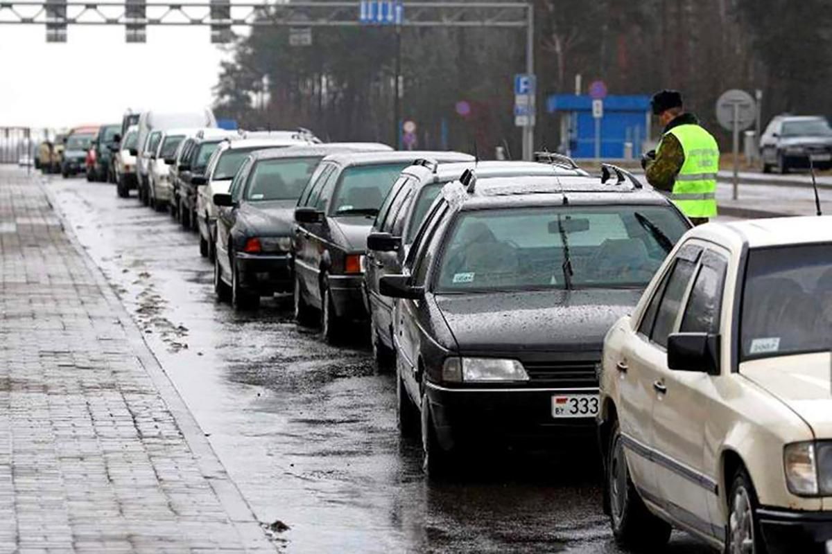 Черга на кордоні з Угорщиною – понад 200 авто