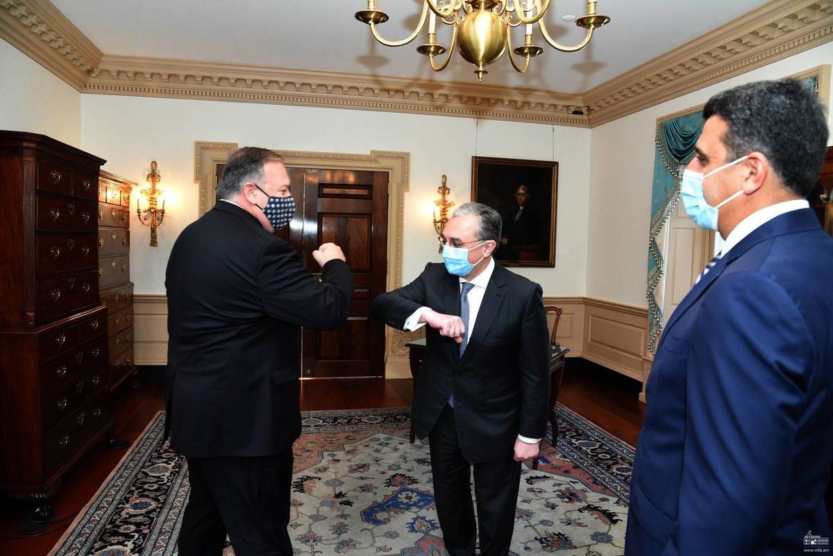 Глави МЗС Вірменії та Азербайджану обговорили ситуацію в Нагірному Карабасі з держсекретарем США Глави МЗС Вірменії та Азербайджану обговорили ситуацію в Нагірному Карабасі з держсекретарем США