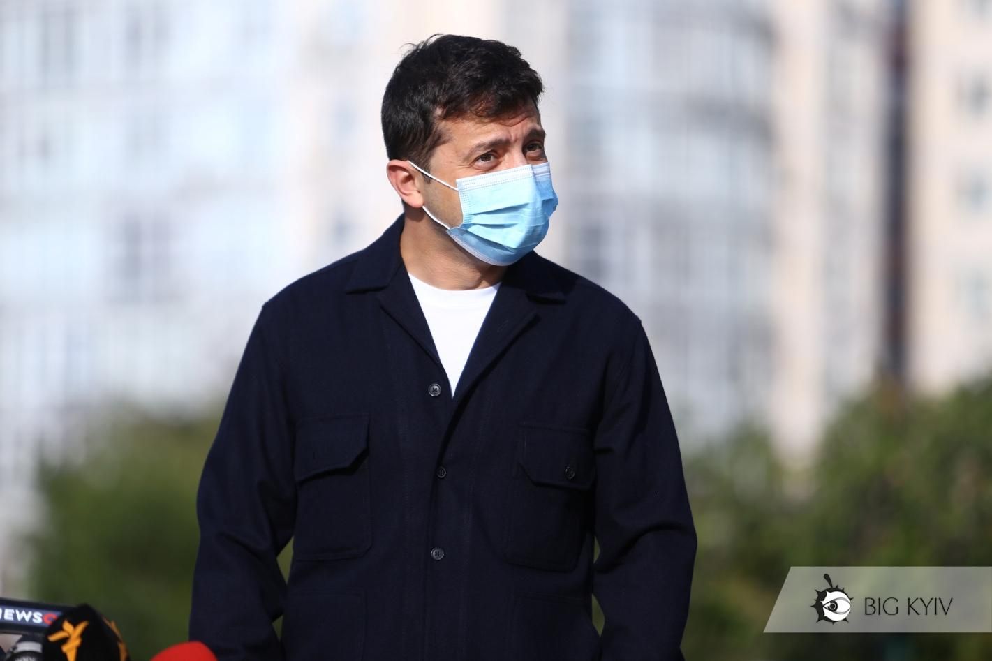 Як Зеленський відповідав на своє опитування – фото, відео Як Зеленський відповідав на своє опитування – фото, відео