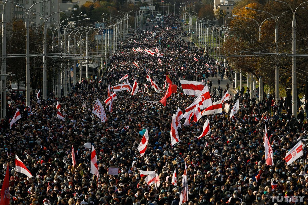 Протести в Білорусі: стріляють по демонстрантах