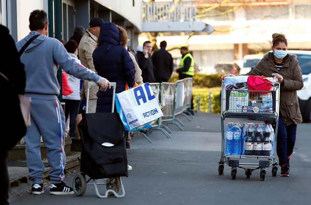 В Бельгии усилили каранин: правительство ввело комендантский час В Бельгии усилили каранин: правительство ввело комендантский час