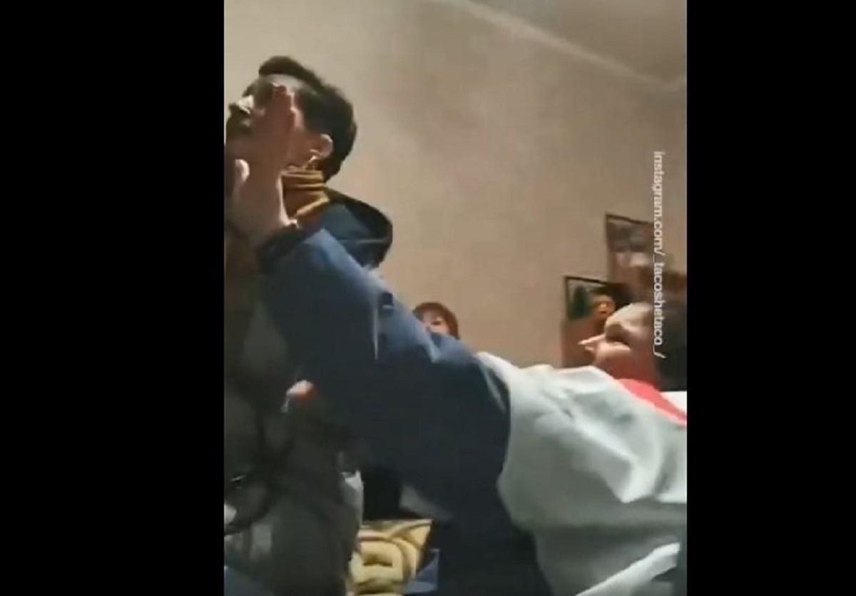 Одного из активистов избили дубинкой Одного из активистов избили дубинкой