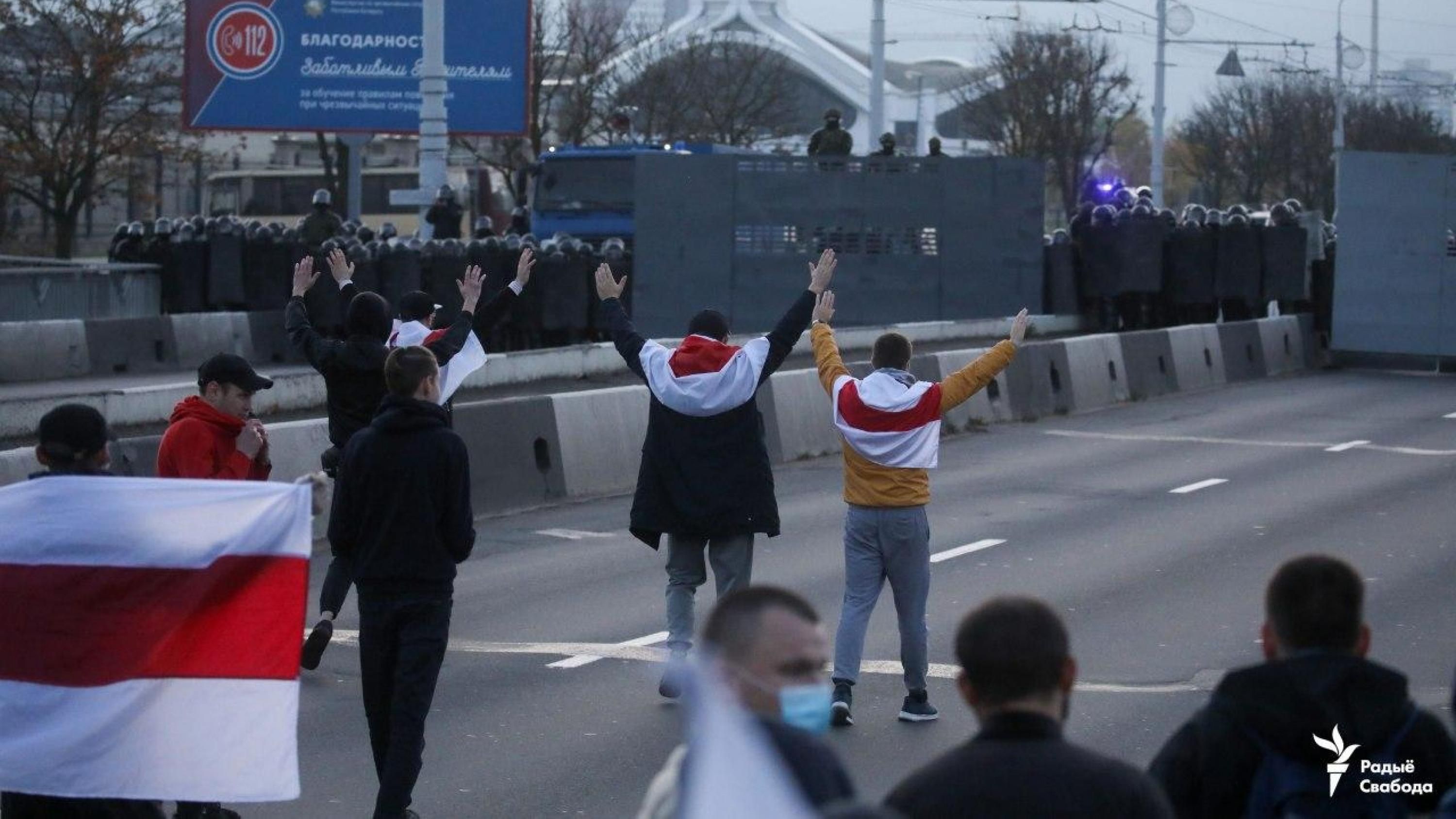 У Білорусі затримали майже 300 учасників акцій протесту