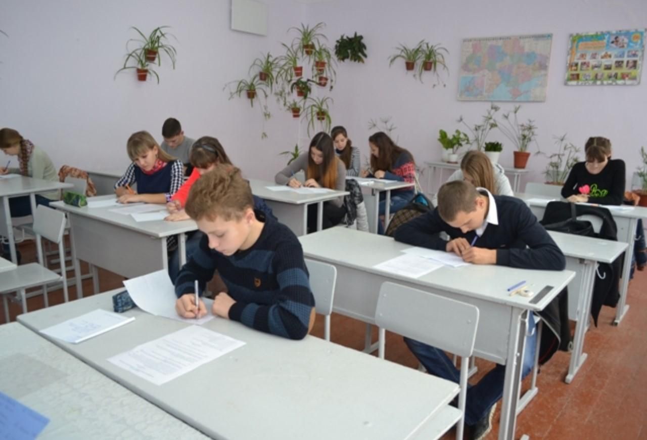 Ученики и студенты получат стипендии за победу в конкурсе Шевченко