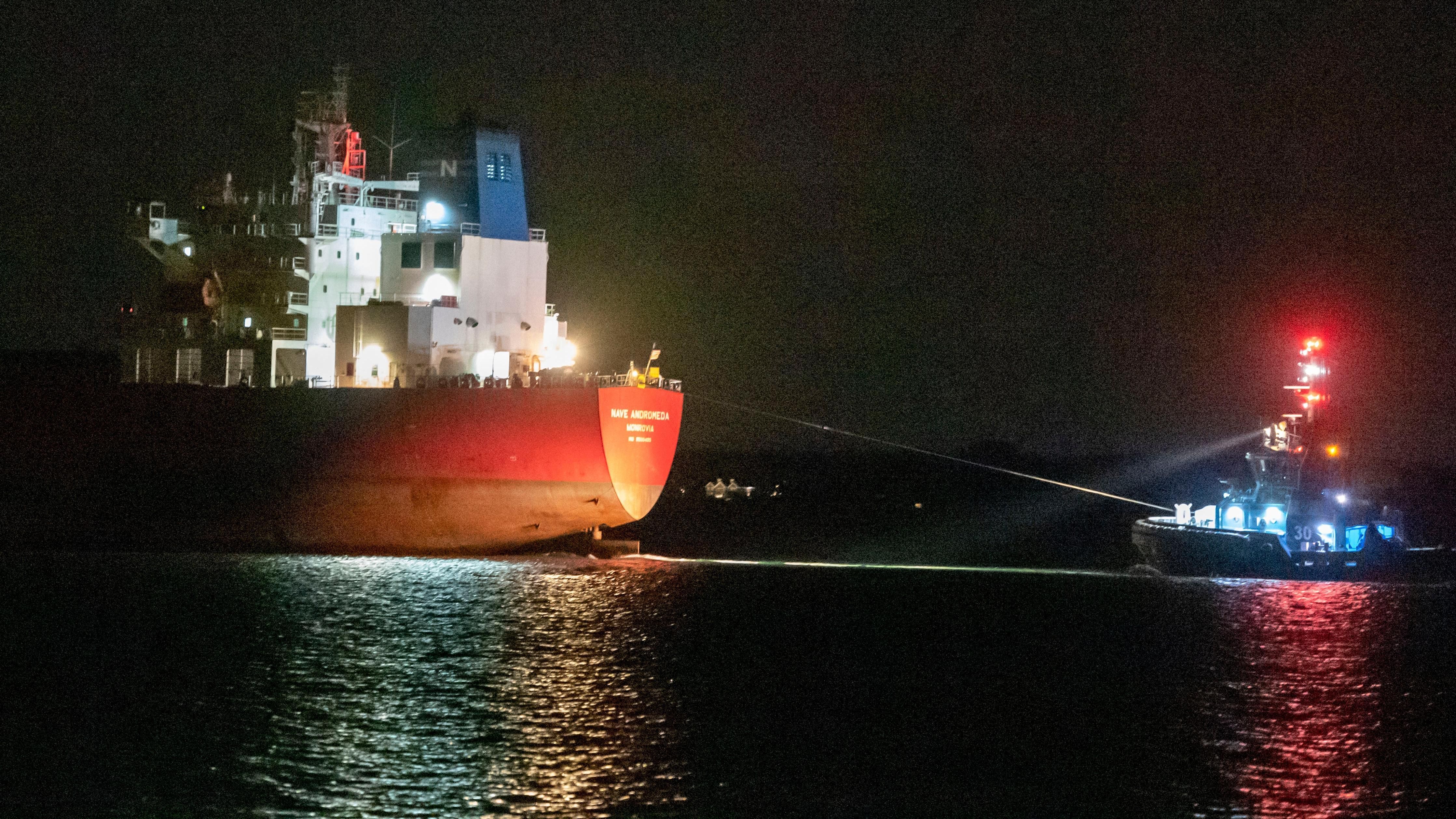Нигерийские пираты захватили нефтяной танкер прямо у берегов Англии