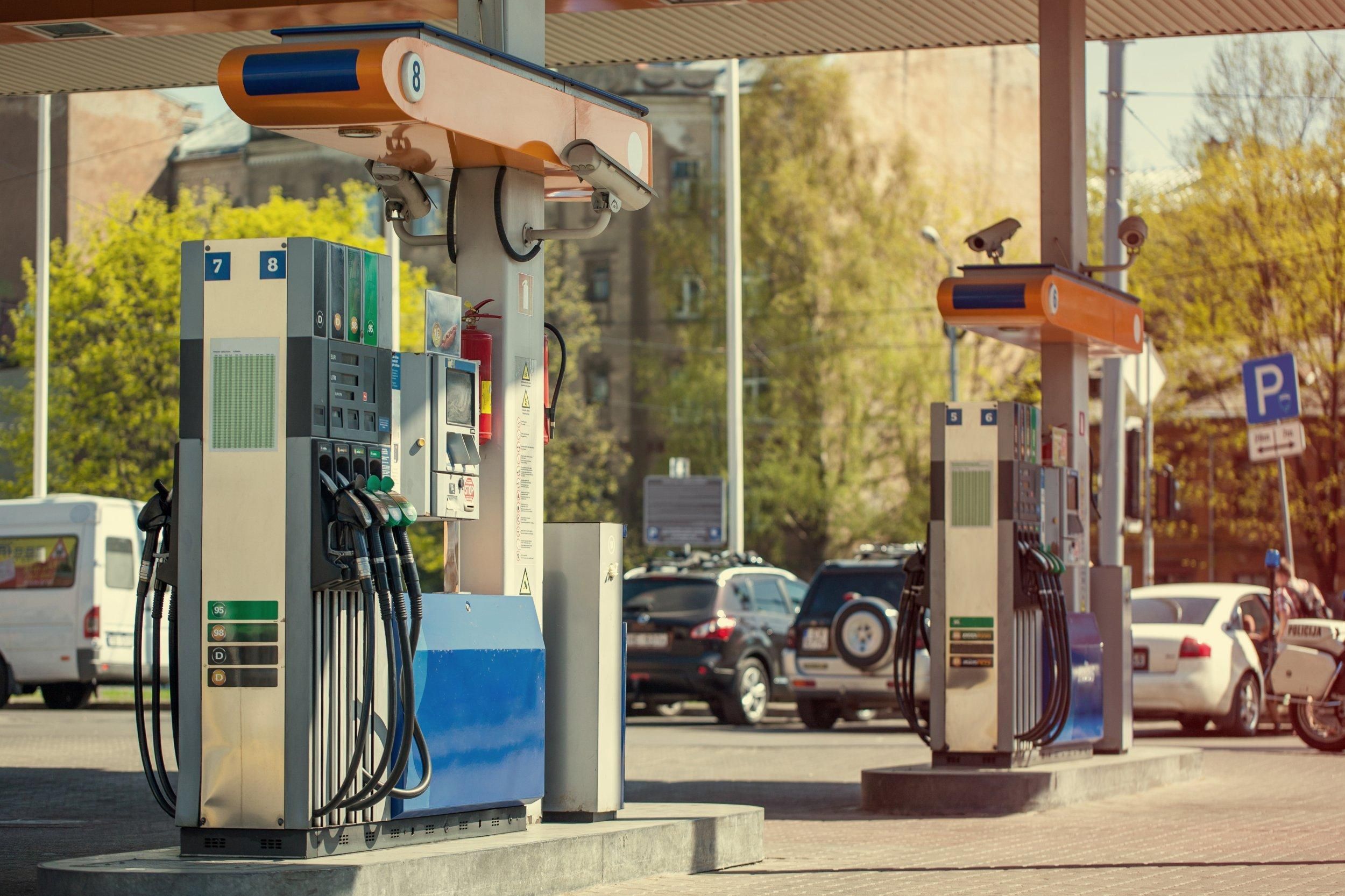 Ціна на бензин WOG, UPG і Укрнафти зросла: нові ціни