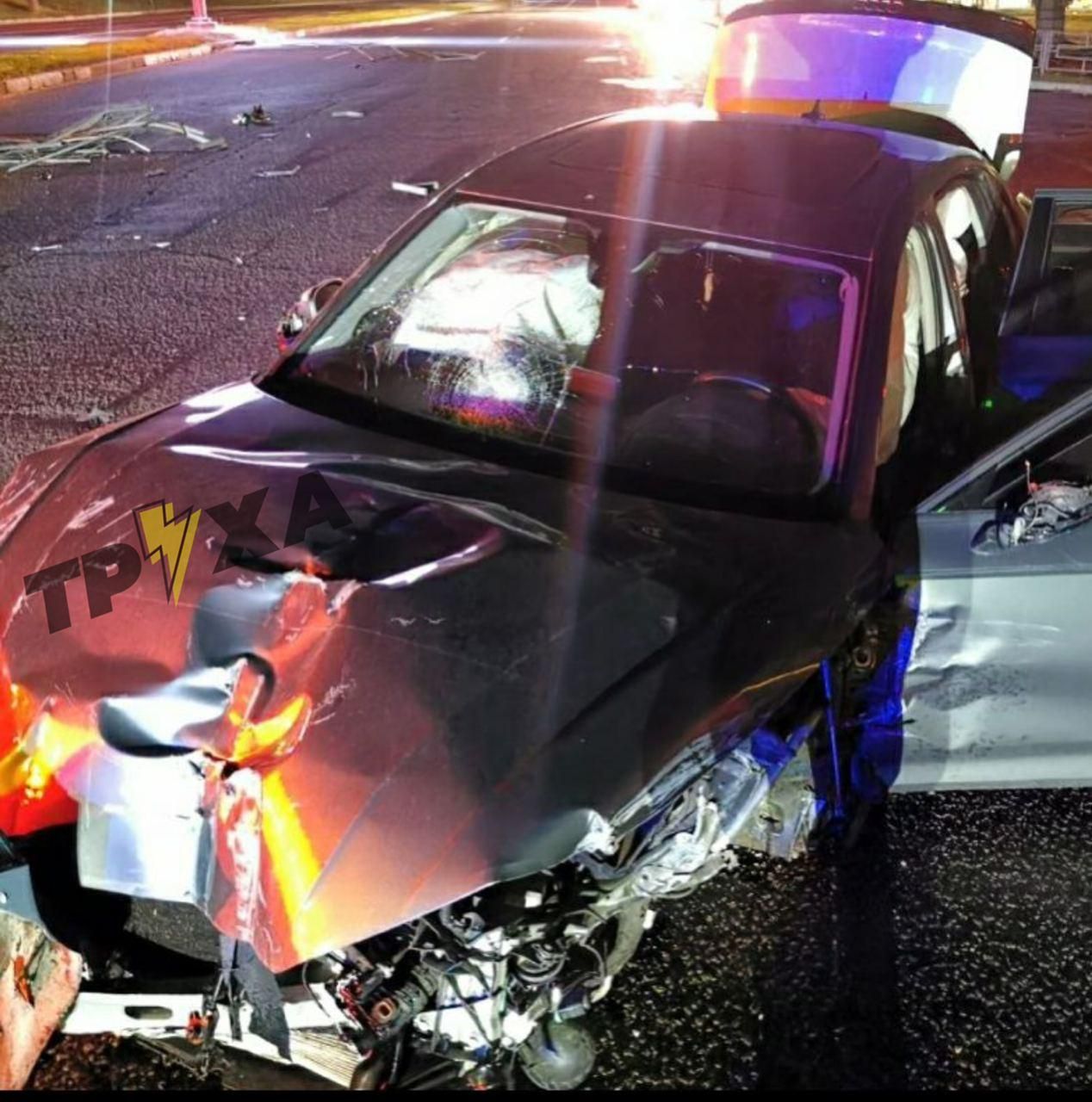 Дмитрий Кравченко, футболист Металлист попал в аварию – видео ДТП Дмитрий Кравченко, футболист Металлист попал в аварию – видео ДТП