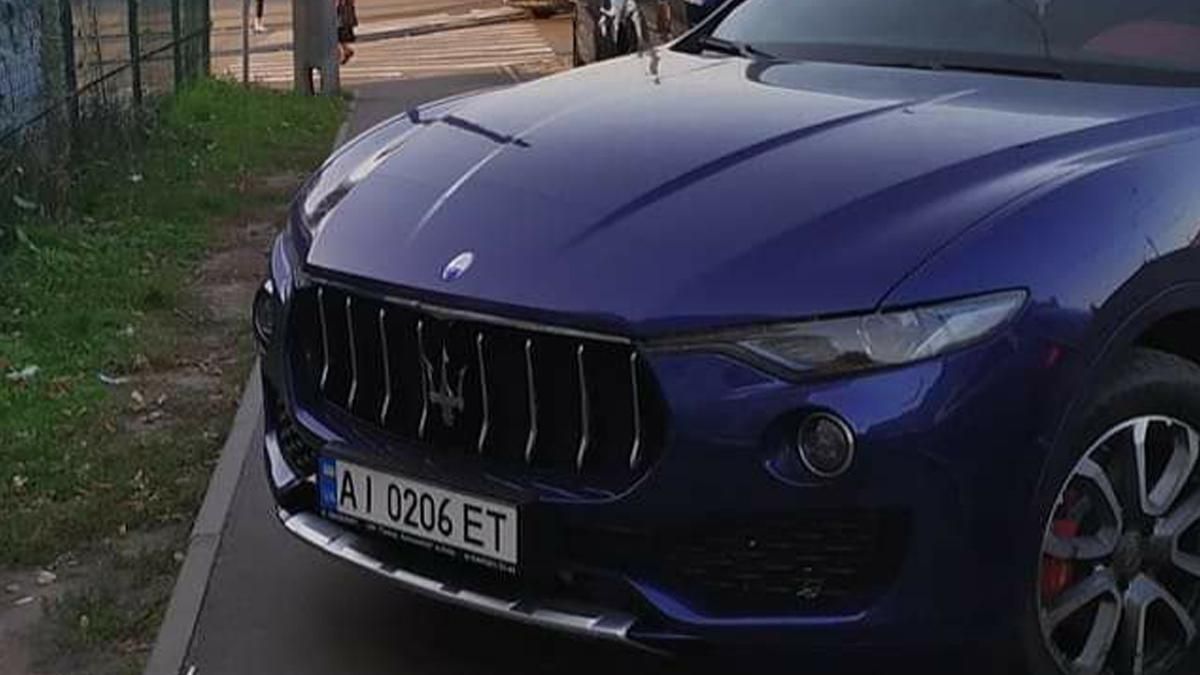 В Киеве заметили невежливую женщину-водителя Maserati