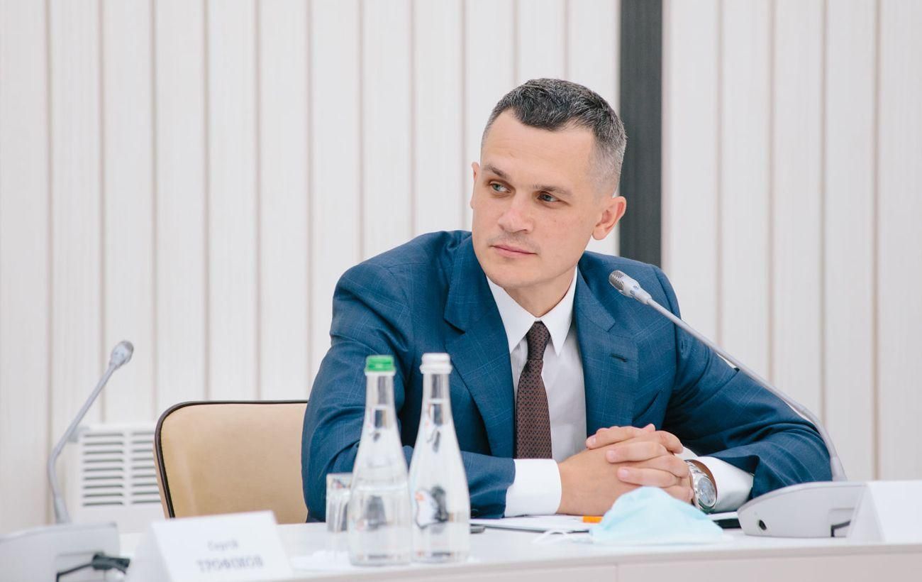 Кабмин уволил Алексея Кучера с должности председателя Харьковской ОГА Кабмин уволил Алексея Кучера с должности председателя Харьковской ОГА