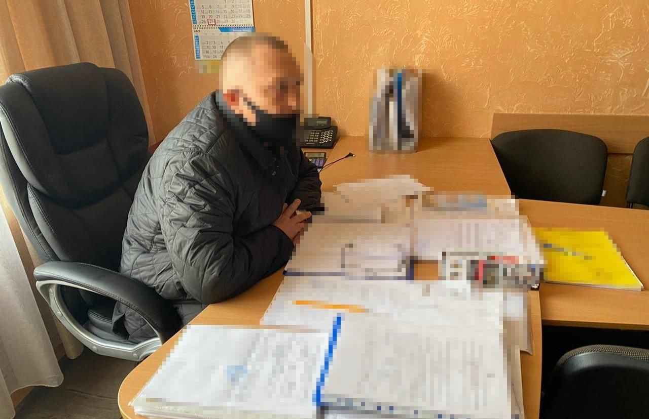 В Сумах проректора университета Юрия Штыка задержали за взятку: фото В Сумах проректора университета Юрия Штыка задержали за взятку: фото