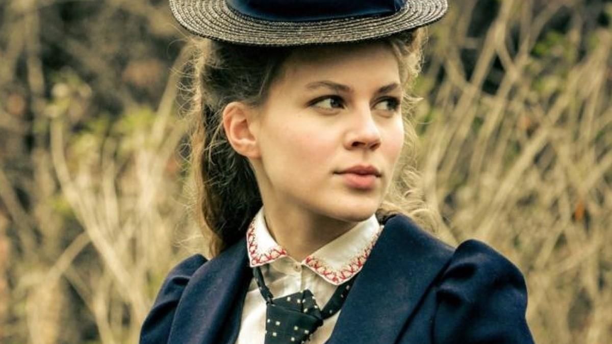 Becoming Elizabeth: сюжет серіалу про Єлизавету І і актриса